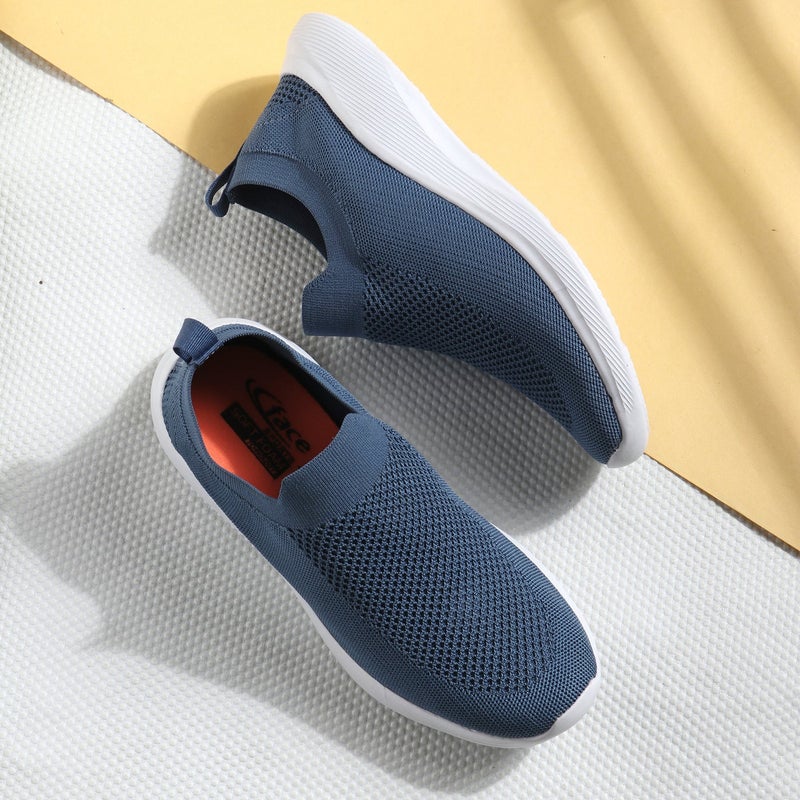 Face Cushioned Sneakers for Men in Aster - Image 4