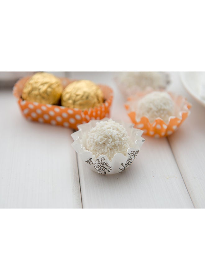 Restaurantware Panificio 0.4 Ounce Baking Cups, 200 Flared Cupcake Liners - Oven-Ready, Freezable, Black And White Paper Muffin Cases, Disposable, Vintage Floral, For Wedding Parties, Baby Showers - Image 5