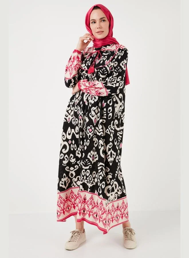 ليلا Lela Modest Patterned Regular Fit Tied V-Neck Maxi Dress Women's DRESS 611EL510