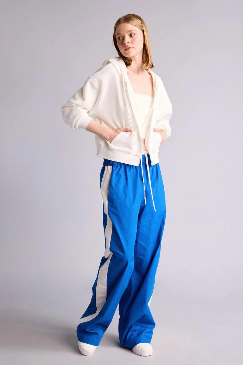 ديفاكتو Wide Leg Normal Waist Trousers
