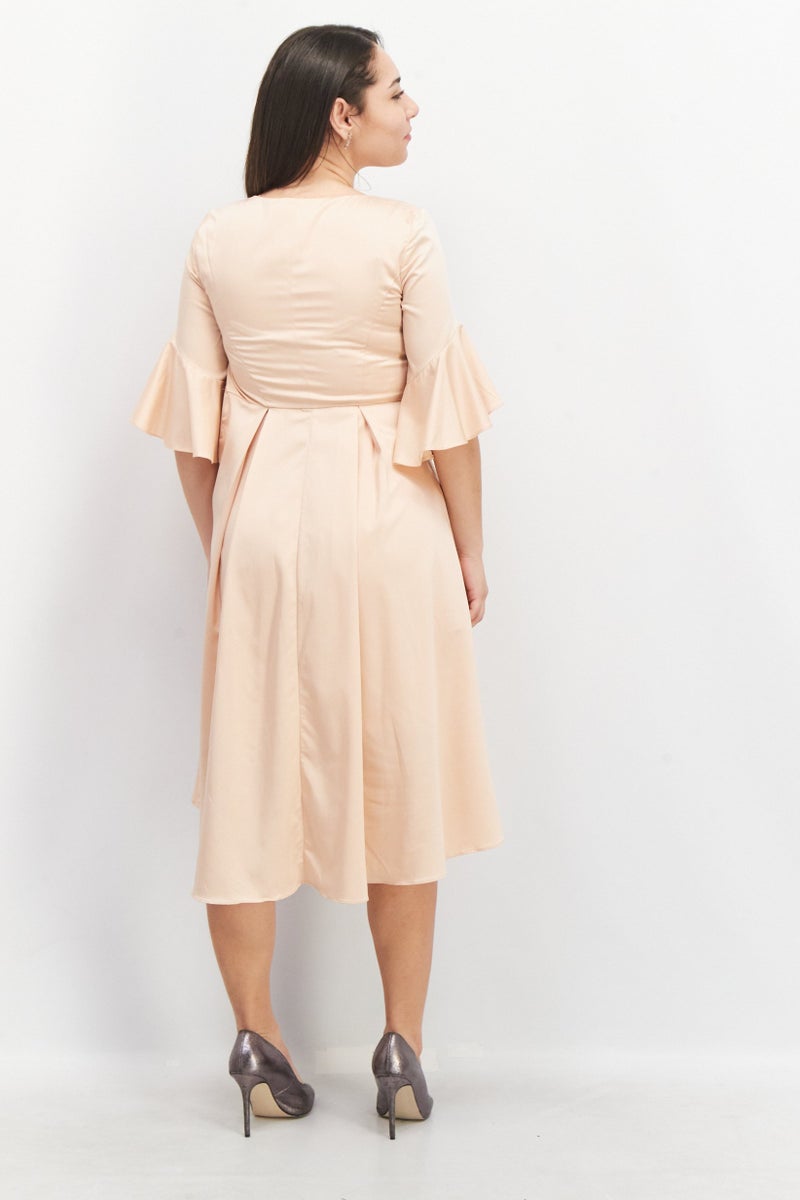 VERO MODA فستان ميدي بأكمام جرس بسيطة للنساء من فيرو مودا، لون خوخي فاتح - Image 2