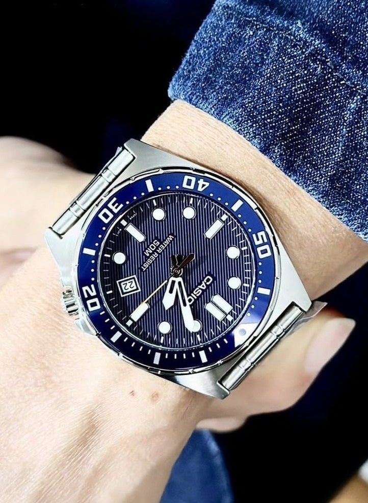 CASIO Standard Analog Men's Watch MTD‑135D‑2AVDF, 43.6 mm Blue Dial & Stainless Steel Band, Date, 50 m WR - Image 2