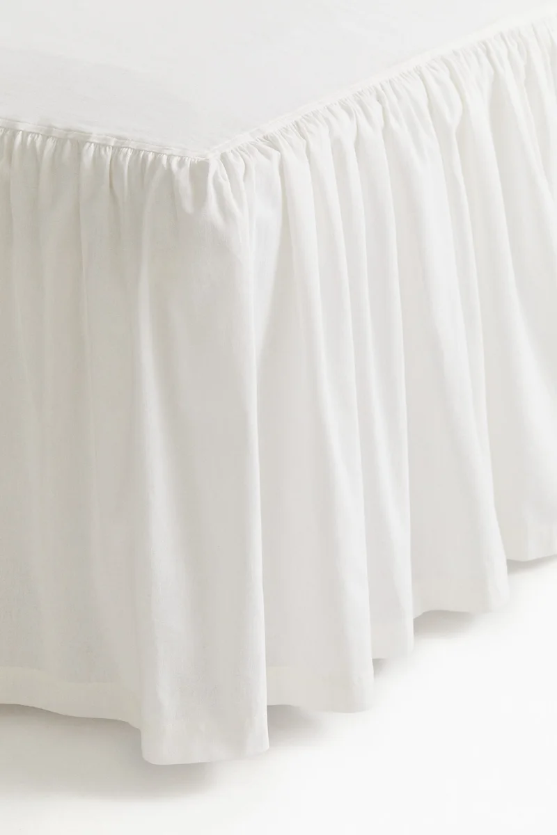 اتش اند ام تنورة سرير قطنية بمقاس double/king وتصميم مكشكش