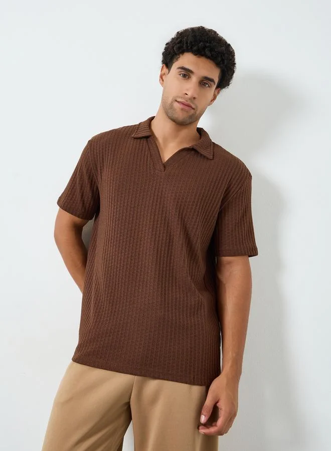 Men Relaxed Mock Open Collar Textured Mesh Polo