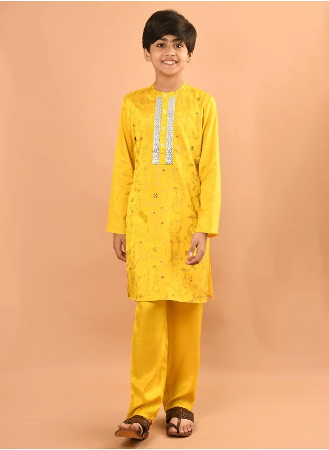 ليلك Embellished Dhoti Kurta Set