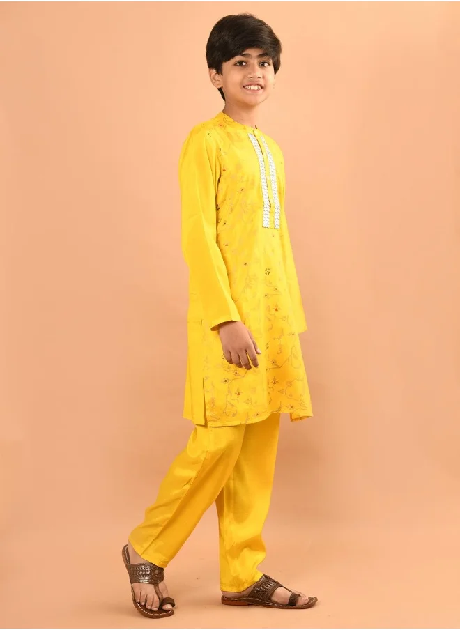 ليلك Embellished Dhoti Kurta Set