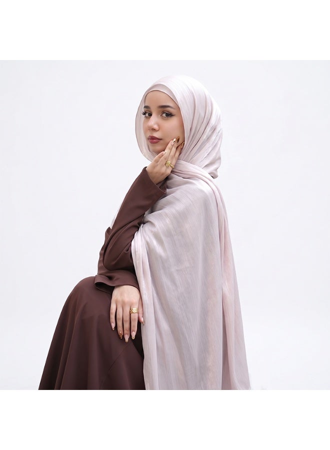 حجاب صيفي نسائي من الكريب الحريري على طراز الجزر؛ حجاب حريري لامع يتميز بخفة وزنه وقابليته للتهوية ومظهره المشرق - Image 1