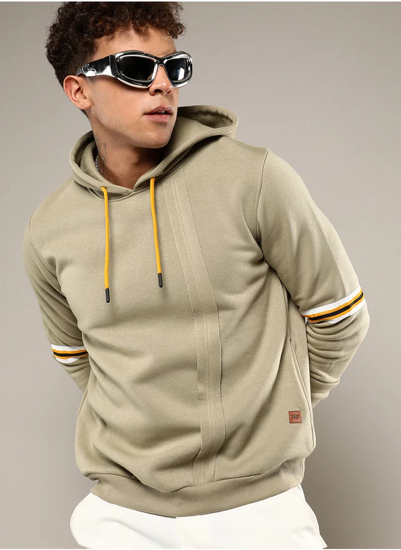 Campus Sutra Men's Beige Pullover Hoodie With Contrast Striped Sleeve