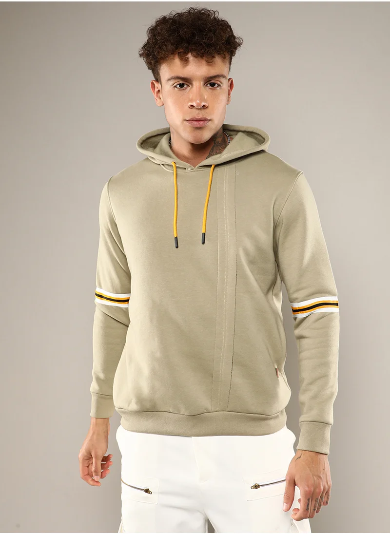 كامبوس سوترا Men's Beige Pullover Hoodie With Contrast Striped Sleeve