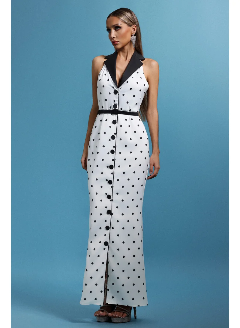 بيلا بارنيت فستان داريل ماكسي منقط بفتحة رقبة على شكل حرف V بأكمام طويلة