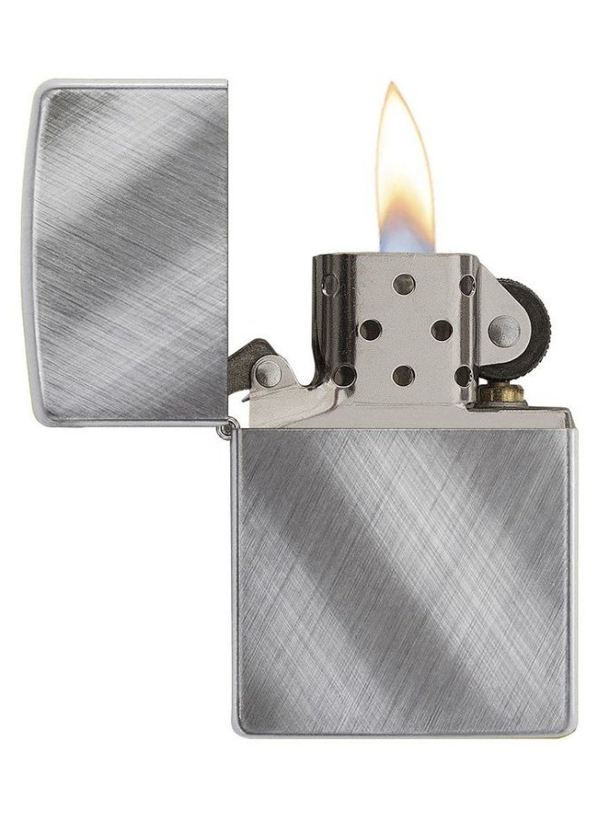 زيبو ولاعة Zippo أصلية – تصميم كلاسيكي مقاوم للرياح | قابلة لإعادة التعبئة | هدية فاخرة للرجال - Image 2