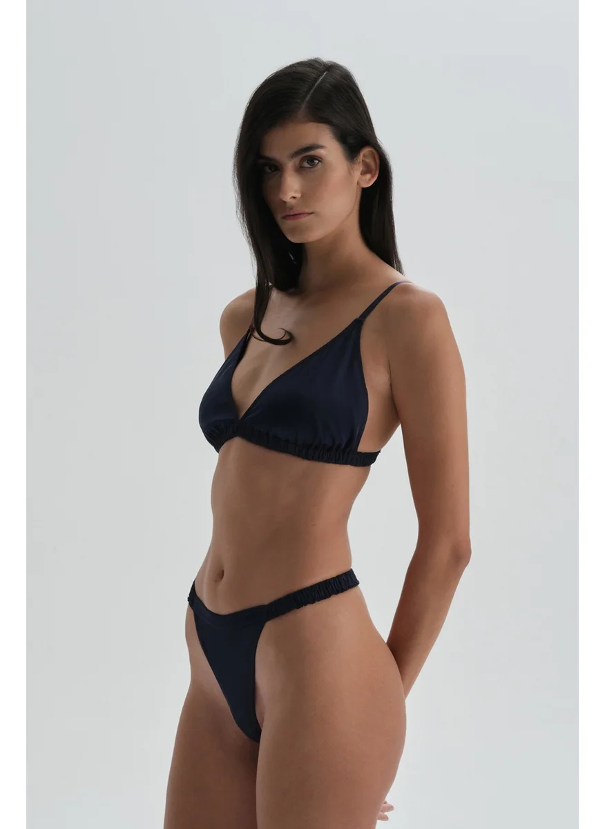 dagi Navy Blue Non-wired, Capless, Satin Bra