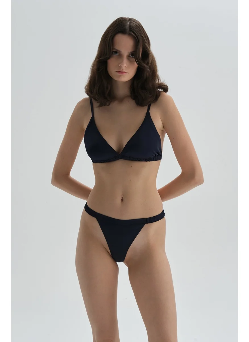 dagi Navy Blue Non-wired, Capless, Satin Bra