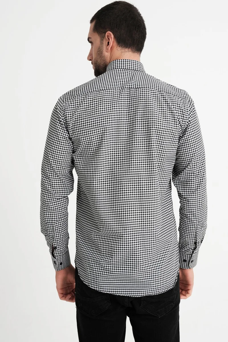 فاريتا Men's Black Checkered Pocket Collar Buttoned Cotton Shirt