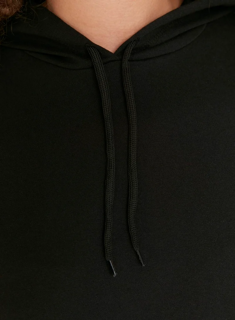 Trendyol Curve Pocket Detail Knitted Hoodie