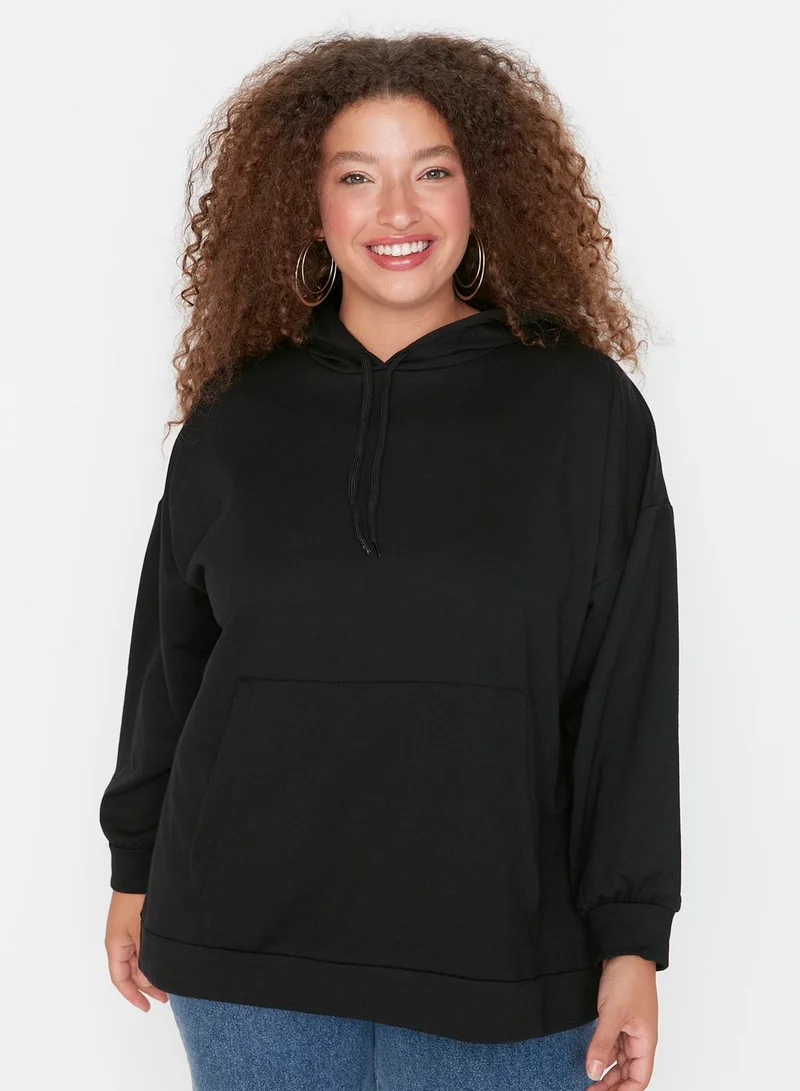 Trendyol Curve Pocket Detail Knitted Hoodie