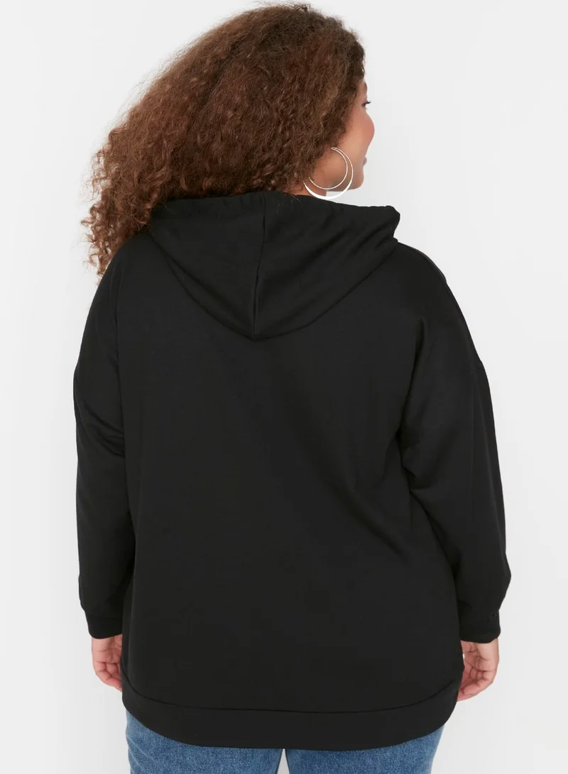 Trendyol Curve Pocket Detail Knitted Hoodie