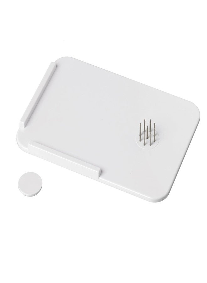 Homecraft Plastic Spread Board with Spikes - Image 1