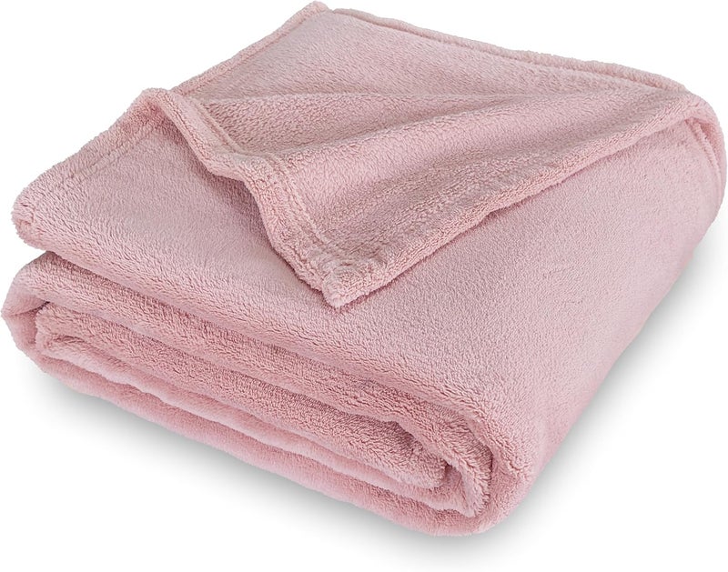 SOCHOW Flannel Fleece Throw Blanket, 340 GSM All Season Super Soft Cozy Blanket for Bed, Sofa or Couch, Dusty Pink, 50x70 inches - Image 1