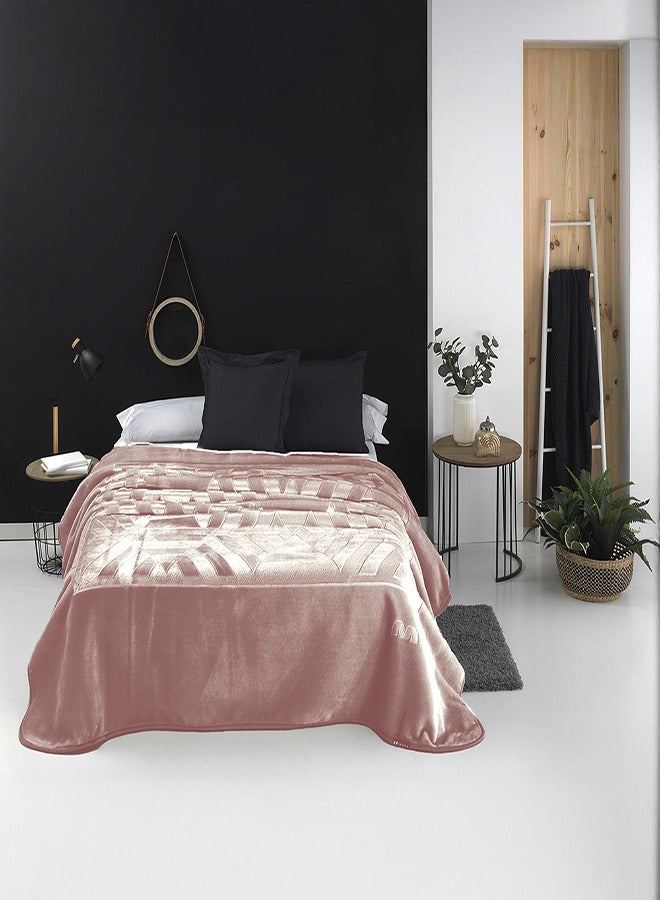 مورا سباين بطانية اسبانية- لون وردي شاحب -مقاس كينغ: 220 * 240 - موديل بيرلا: L76 - بلد المنشأ إسبانيا. - Image 1