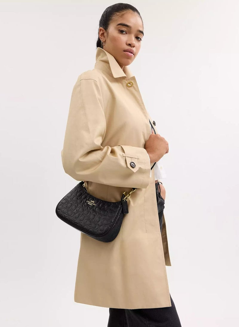 كوتش اوت ليت حقيبة كتف نسائية من Coach Teri مصنوعة من الجلد المميز، حقيبة يد نسائية، حقيبة هوبو نسائية، حقيبة توت نسائية، حقيبة سفر نسائية، حقيبة سيجنيتشر سوداء 24 سم - Image 3