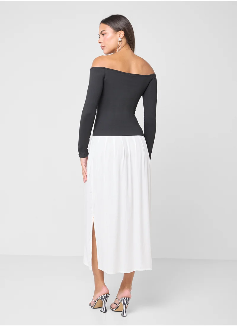 جينجر Off Shoulder Monochrome Drop Waist Dress