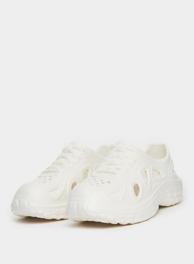 ستايلي شباشب رجالية مثقبة بنقوش - Image 2