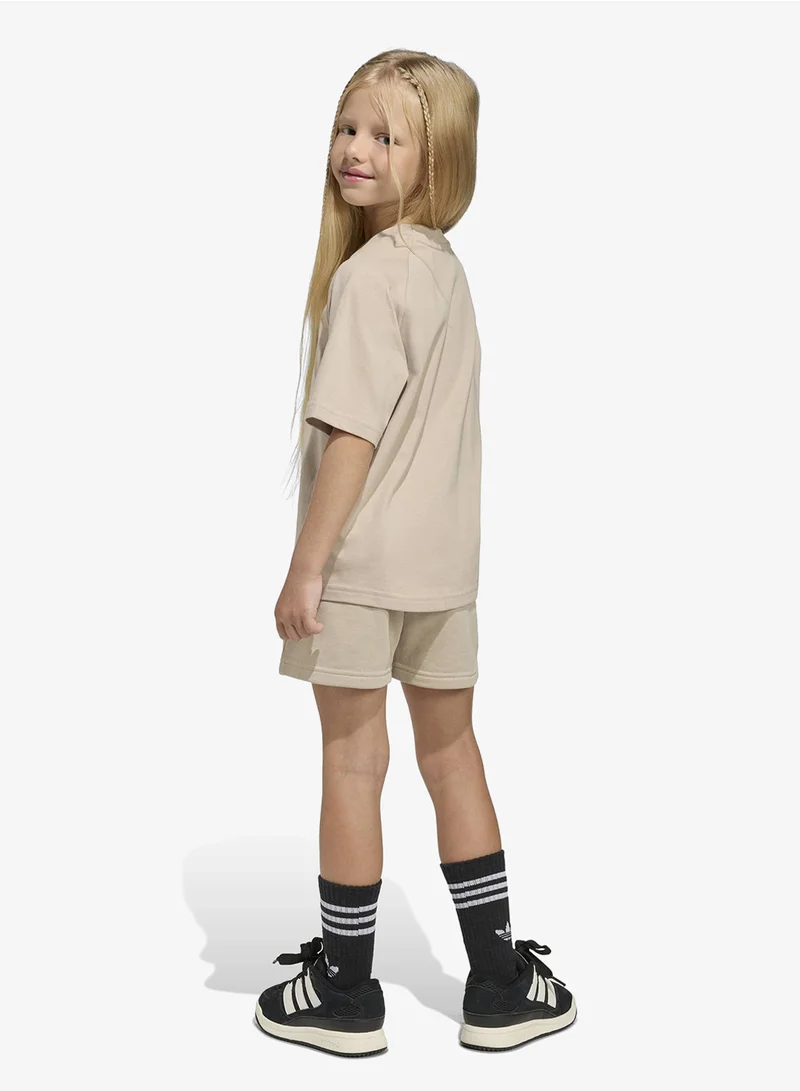 اديداس اوريجينالز طقم تي شيرت فضفاض بشعار تريفويل للأطفال