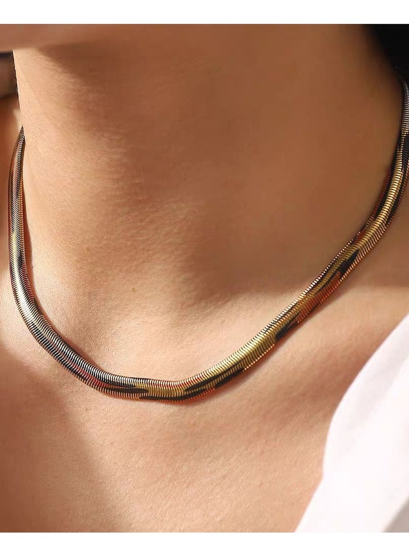 Luxuria A simple necklace with a twisted/snake chain, a simple metal chain without any stones, for women and girls. - Image 1