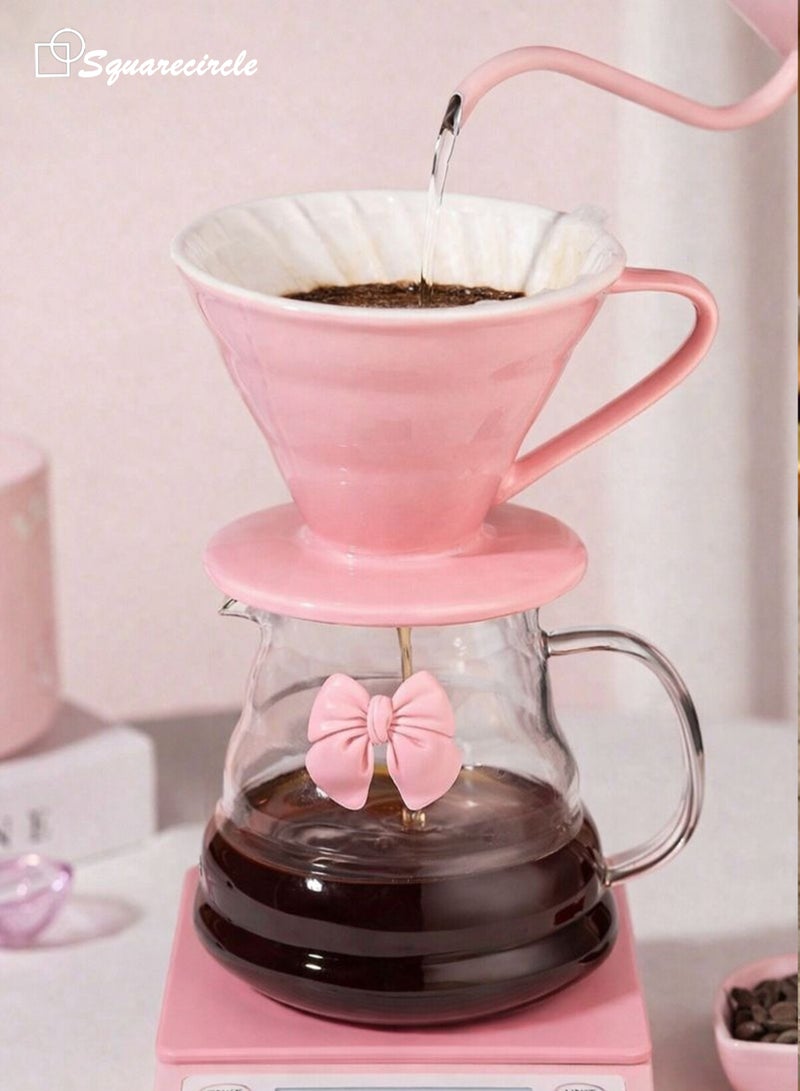 دائرة مربعة طقم تحضير القهوة V60 باللون الوردي – مجموعة تحضير قهوة يدوية 11 قطعة مع إبريق، مطحنة، ميزان وحقيبة هدايا – مثالي للمنزل وللهدايا - Image 3