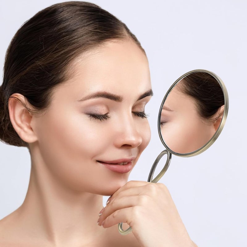 مرآة مكياج يدوية عتيقة للنساء، مرآة تزيينية أحادية الجانب قابلة للحمل مع مقبض، تصميم نحاسي عتيق للاستخدام أثناء السفر والعناية الشخصية - Image 5
