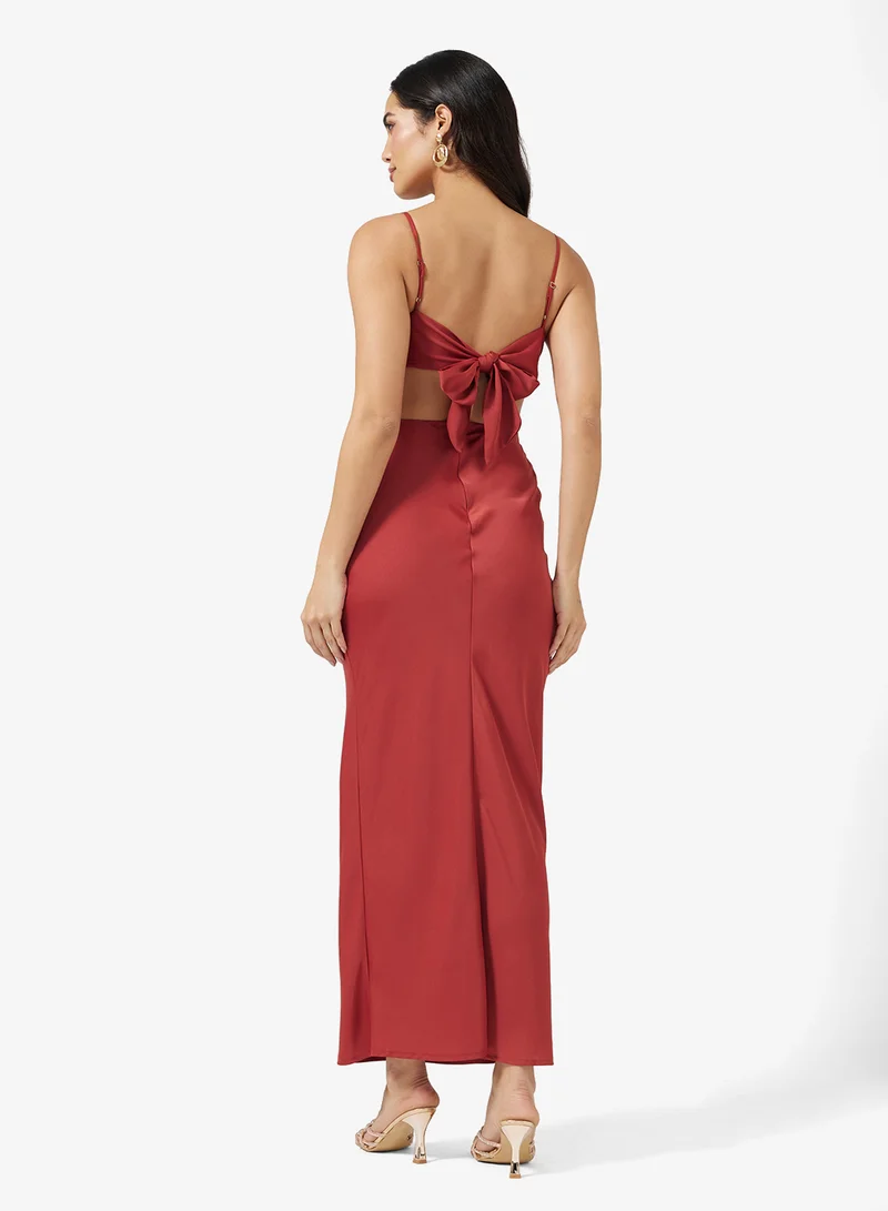 بريتي لافيش Nellie Cut Out Maxi Dress