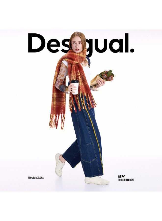 DESIGUAL جينز نسائي بقصة فضفاضة مع حواف ممزقة بتصميم ملون - جديد لخريف/شتاء 25 - Image 3