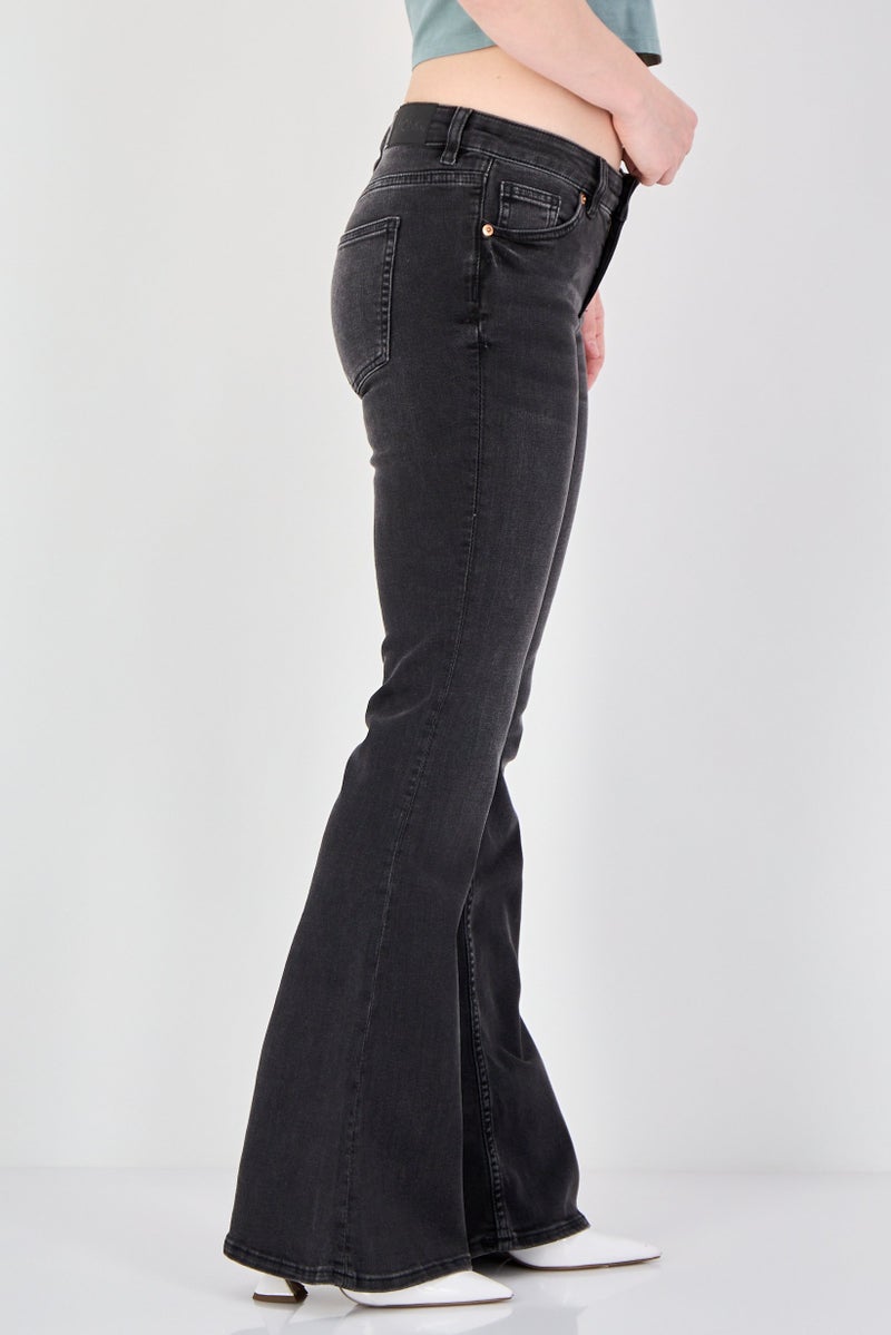 MONKI Women Regular Fit Washed Flare Leg Stretchable Jeans, Black - Image 3