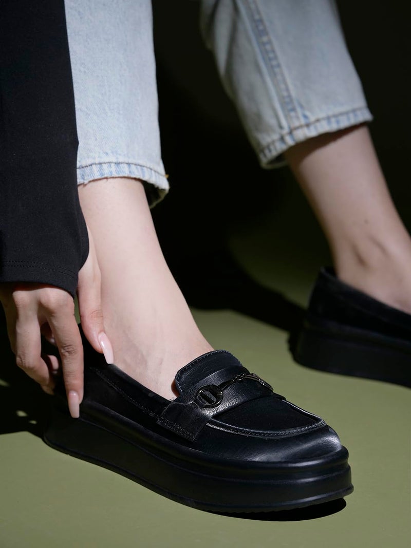 Shoetopia أحذية شوتوبيا النسائية السوداء الأنيقة مع فيونكة | أحذية مصممة بنمط مزخرف مع إبزيم وsole مريح EU41 - Image 3
