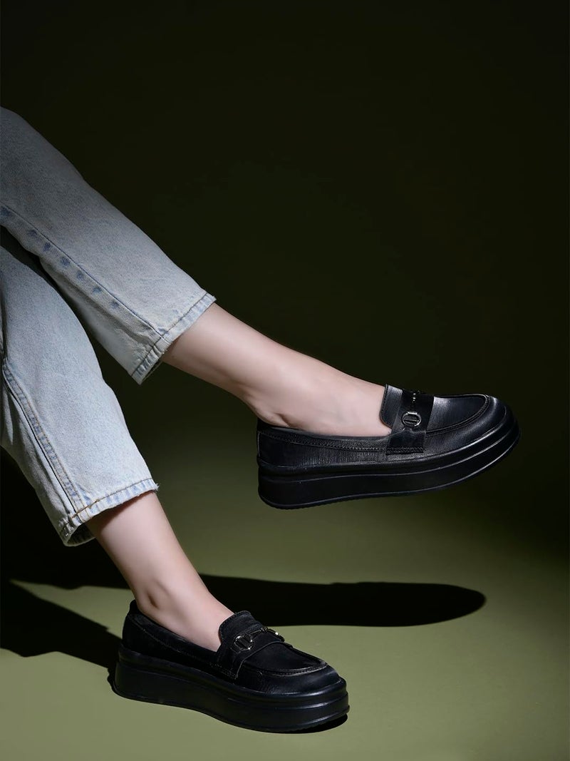 Shoetopia أحذية شوتوبيا النسائية السوداء الأنيقة مع فيونكة | أحذية مصممة بنمط مزخرف مع إبزيم وsole مريح EU41 - Image 2