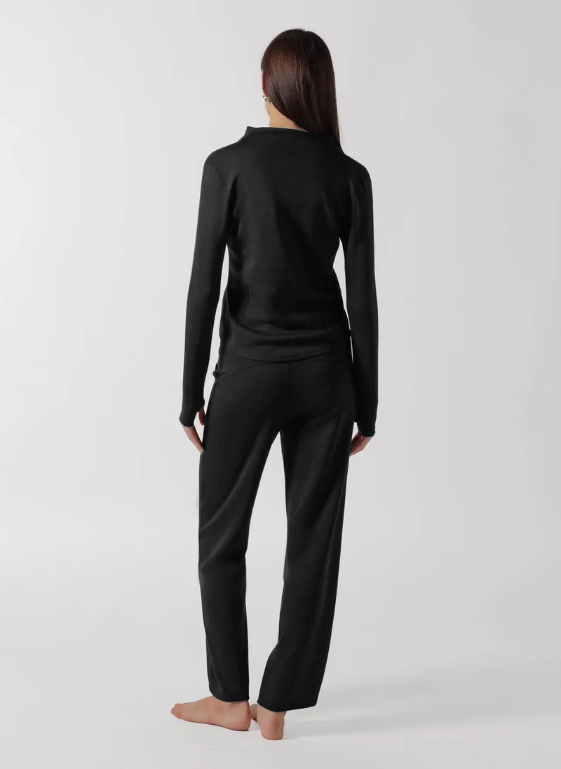Shapes BLACK SOFT CONTOUR ZIP-UP JACKET  SET for Women | Best Price UAE