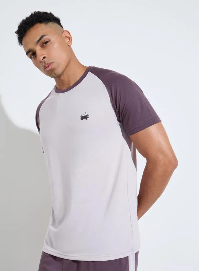 ستايلي Purple Color Block Raglan Sleeves T-Shirt and Shorts Pyjama Set