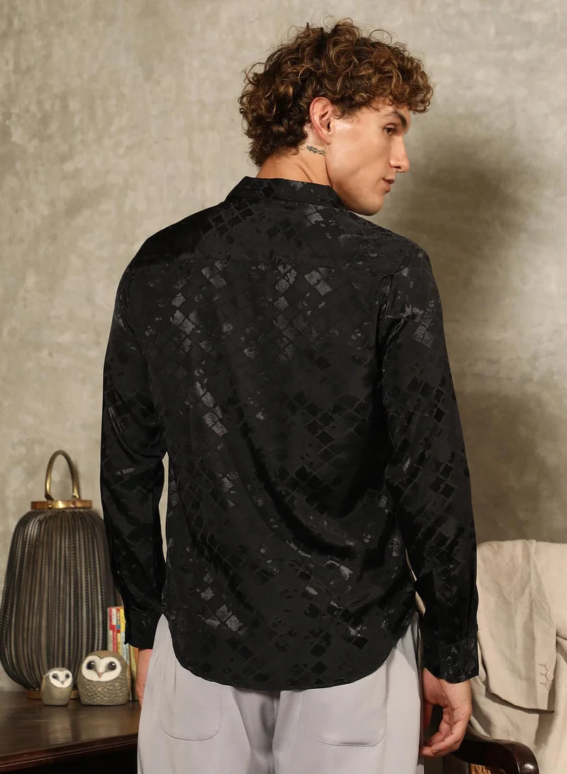 Campus Sutra Campus Sutra Men's Onyx Black Noir-Cubic Textured Shirt For Casual Wear | Spread Collar | Long Cuffed Sleeves | Button Closure | Shirt Crafted With Comfort Fit For Everyday Wear