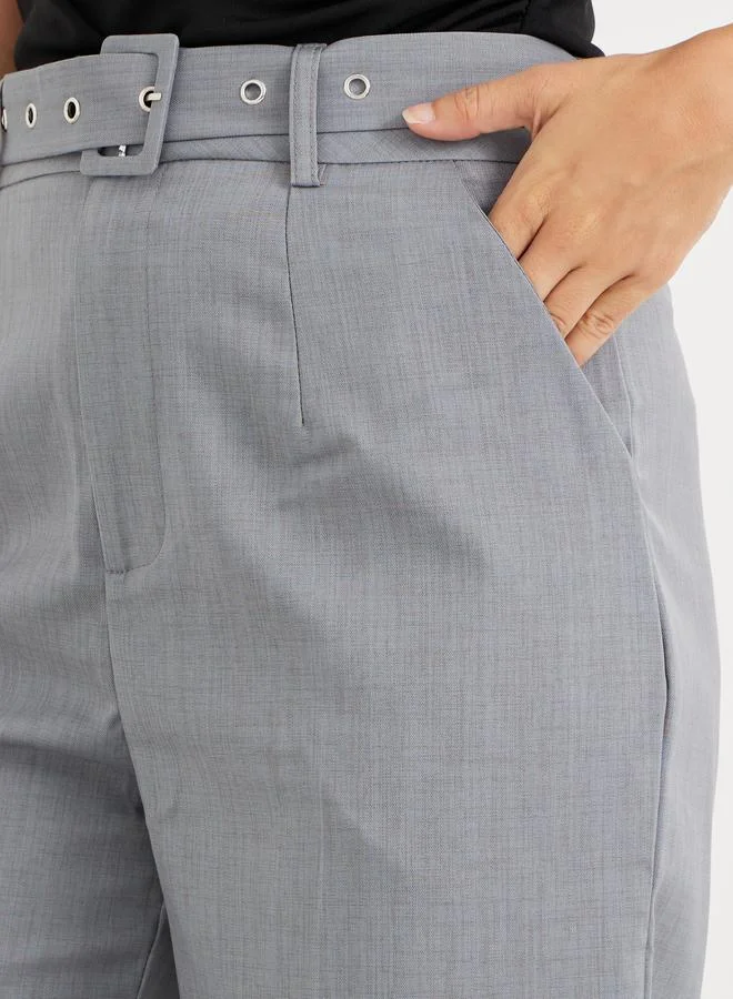 Styli Styli Mid Rise Tapered Fit Trousers with Pockets