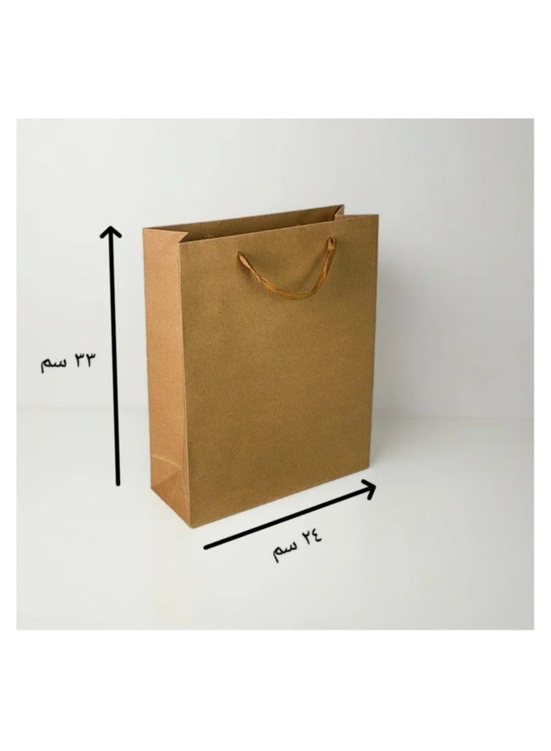 كيس ورق، كيس ورقي واحد، كيس هدايا متوسط الحجم و متعدد الاستخدامات، كيس بني اللون مناسب للاستخدام في عدة مناسبات مثل الدراسة و العمل و التسوق 33x24 سم. - Image 3