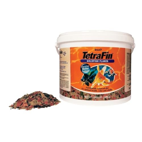 Tetra Goldfish Flakes, Nutritionally Balanced Diet For Aquarium Fish, Vitamin C Enriched Flakes, 4.52 lbs oz - Image 2