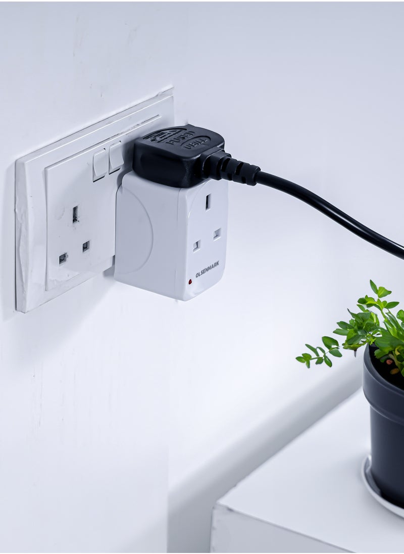 Olsenmark - Olsenmark 3 Way UK Adaptor OMES1888, PP Housing, Copper Parts and Pin, Global Compatibility, Compact and Portable Design - Image 1