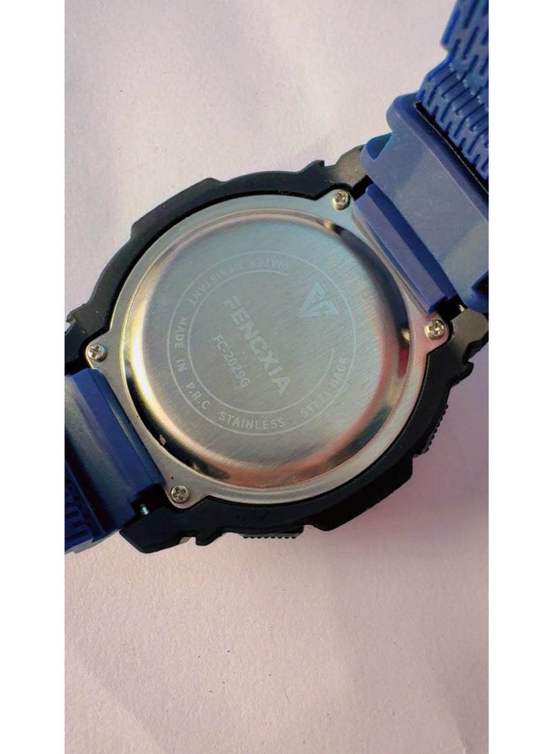 ساعة يد رياضية رقمية للرجال من FENCXIA طراز FC-2029G - هيكل أسود مع سوار سيليكون أزرق، مقاومة للماء حتى عمق 30 مترًا، إضاءة خلفية LED، ساعة توقيت، منبه، عرض التاريخ واليوم (جديدة تمامًا) - Image 5