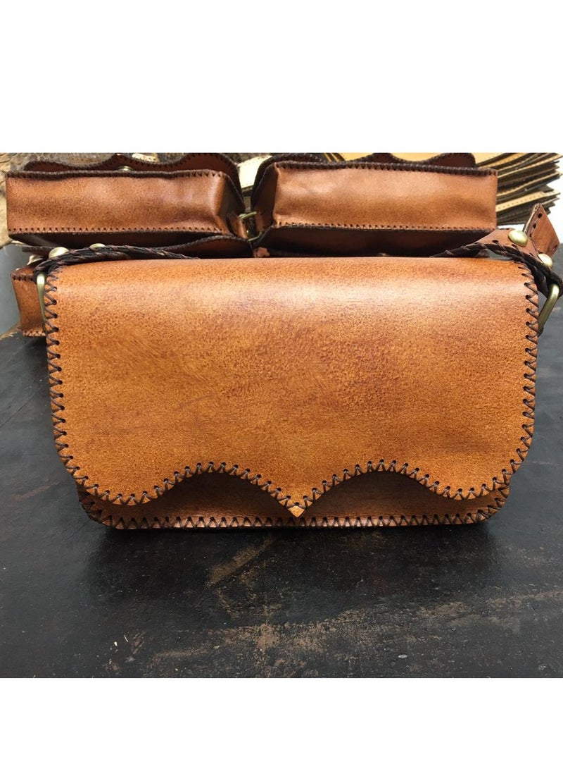 🎒 Handmade Genuine Leather Crossbody Bag – Your Everyday Essential 100% genuine leather, handmade with care 3 zippered compartments + card holders Soft velvet inner lining for a premium feel Comfortable handle & adjustable crossbody strap Size: 18×22 cm – ideal for everyday errands and outings 🛍️ Available now on Noon  Leather that works with your lifestyle  - Image 1