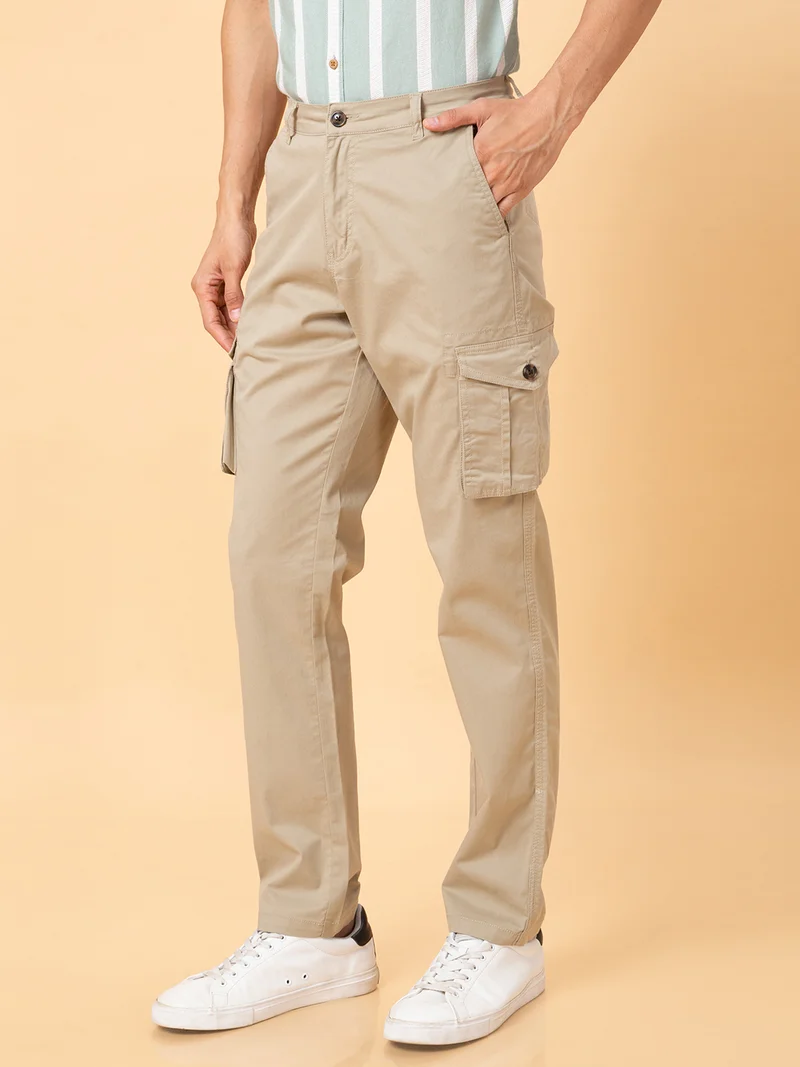 جلو باص جلوبس بنطلون كارجو رجالي بيج سادة بقصة ضيقة