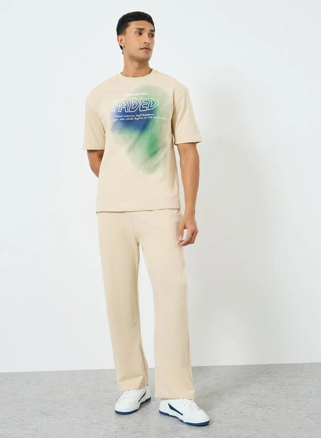 Styli Men Oversized Printed T-Shirt and Joggers Co-Ords