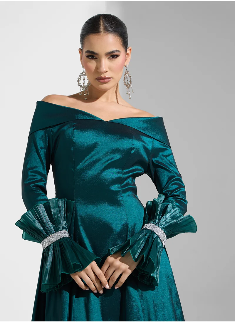 نمشي x Shawl Collar Metallic Gown With Frill Sleeves