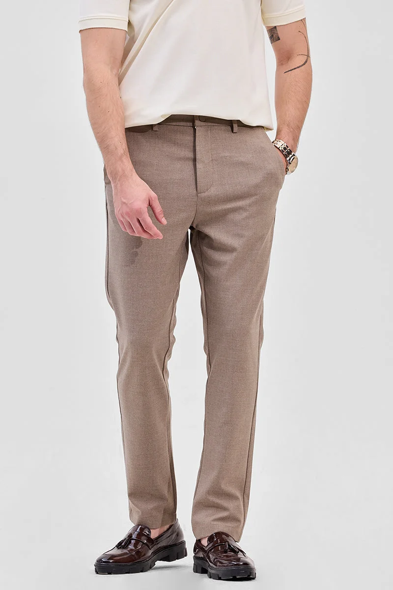 SNITCH بنطلون بقصة ضيقة بلون بني فاتح بتصميم ذاتي