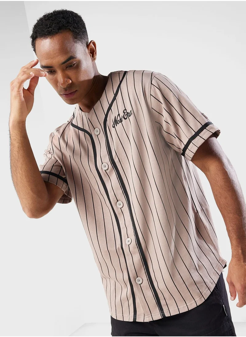 NEW ERA Essential Pinstripe T-Shirt